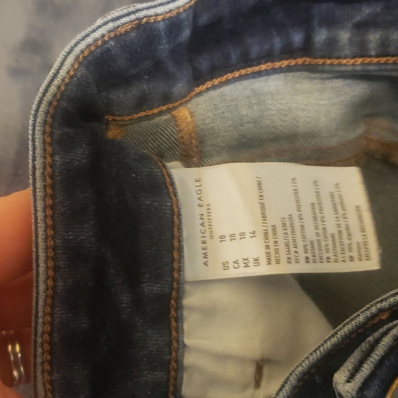 EUC Distressed American Eagle Shorts - Picture 4 of 4